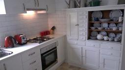 thegatehouse-kitchen.jpg